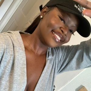 Meet your Posher, Caprice